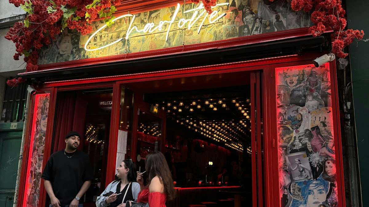 Charlotte Bar/Club Paris